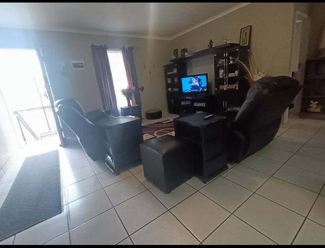 2 BEDROOM PROPERTY TO RENT IN CASSELDALE